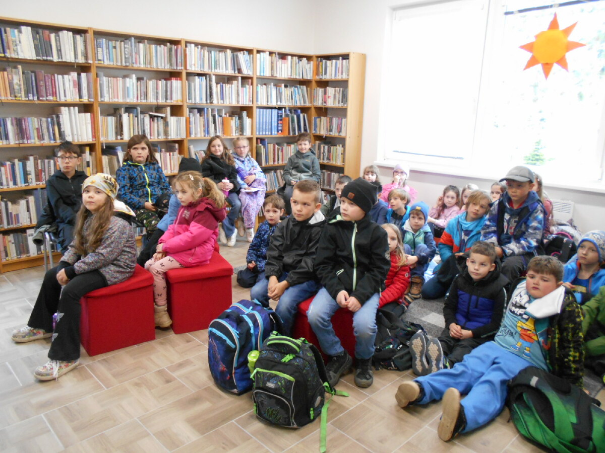Exkurze školní družiny v knihovně Malešov